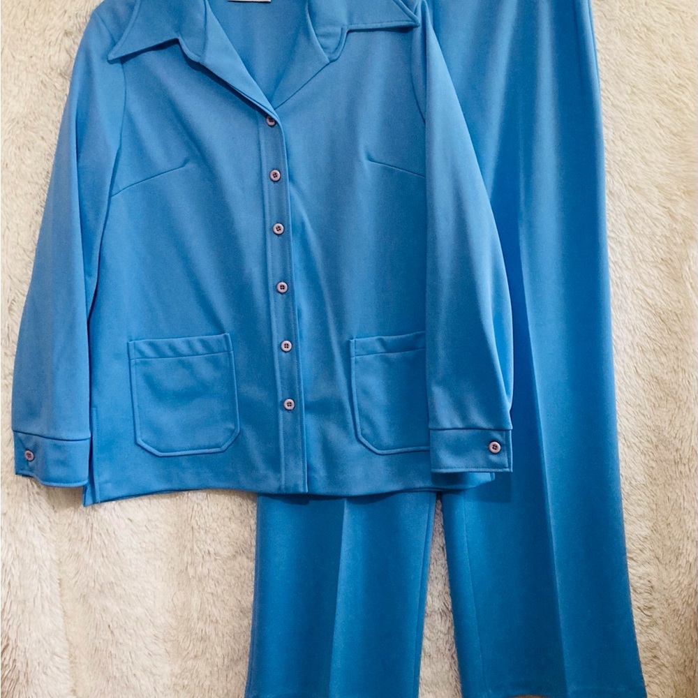Vintage 70s poly leisure suit by Cricket Lane